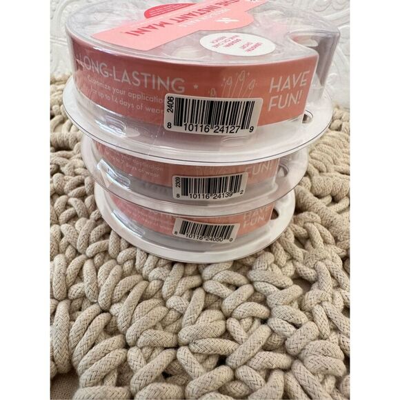 Olive & June The Instant Mani 3 Pack of Press on Nails New Short Length - Picture 3 of 3